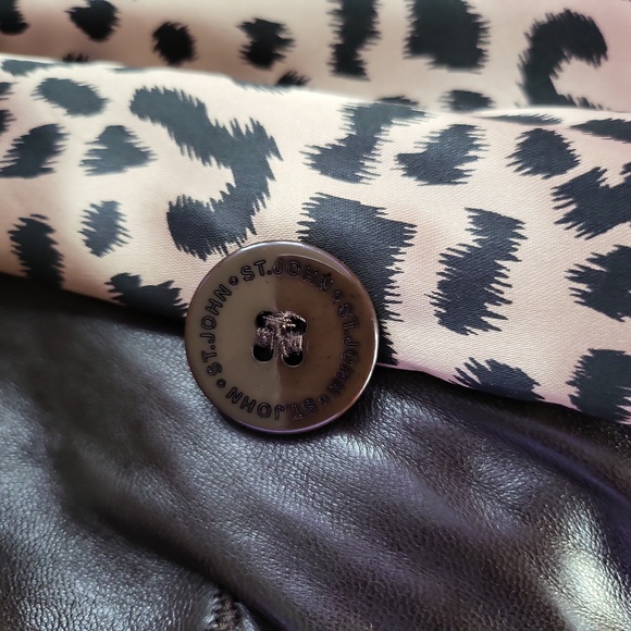 St. John large womens leather jacket. - Picture 7 of 8